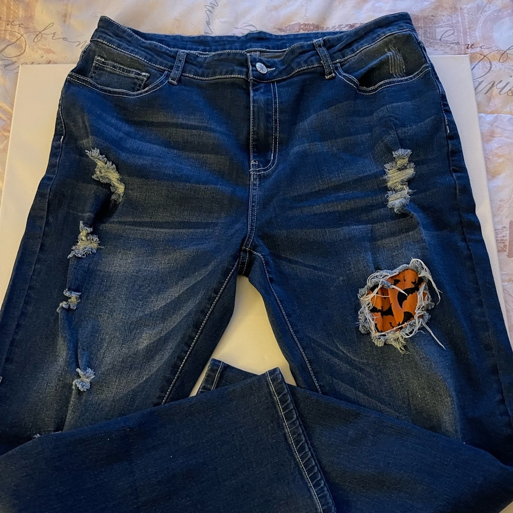 Distressed Halloween print jeans